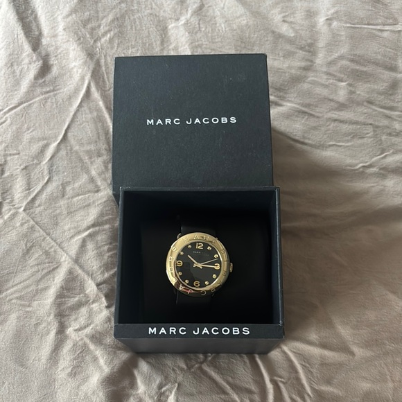 Marc Jacobs Black and Gold Watch - Picture 1 of 1